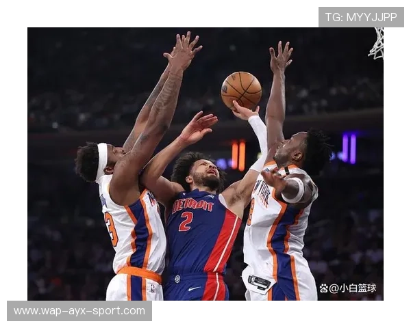 哈特冲板补篮，尼克斯二次进攻抢分，nba哈特砸球